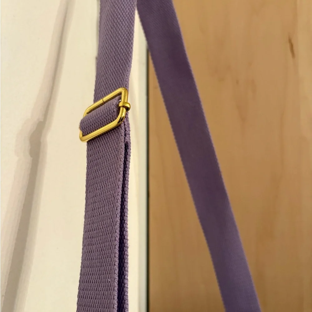Lilly Pulitzer Purple and Blue Cooler Bag with Floral Design - Picture 4 of 6